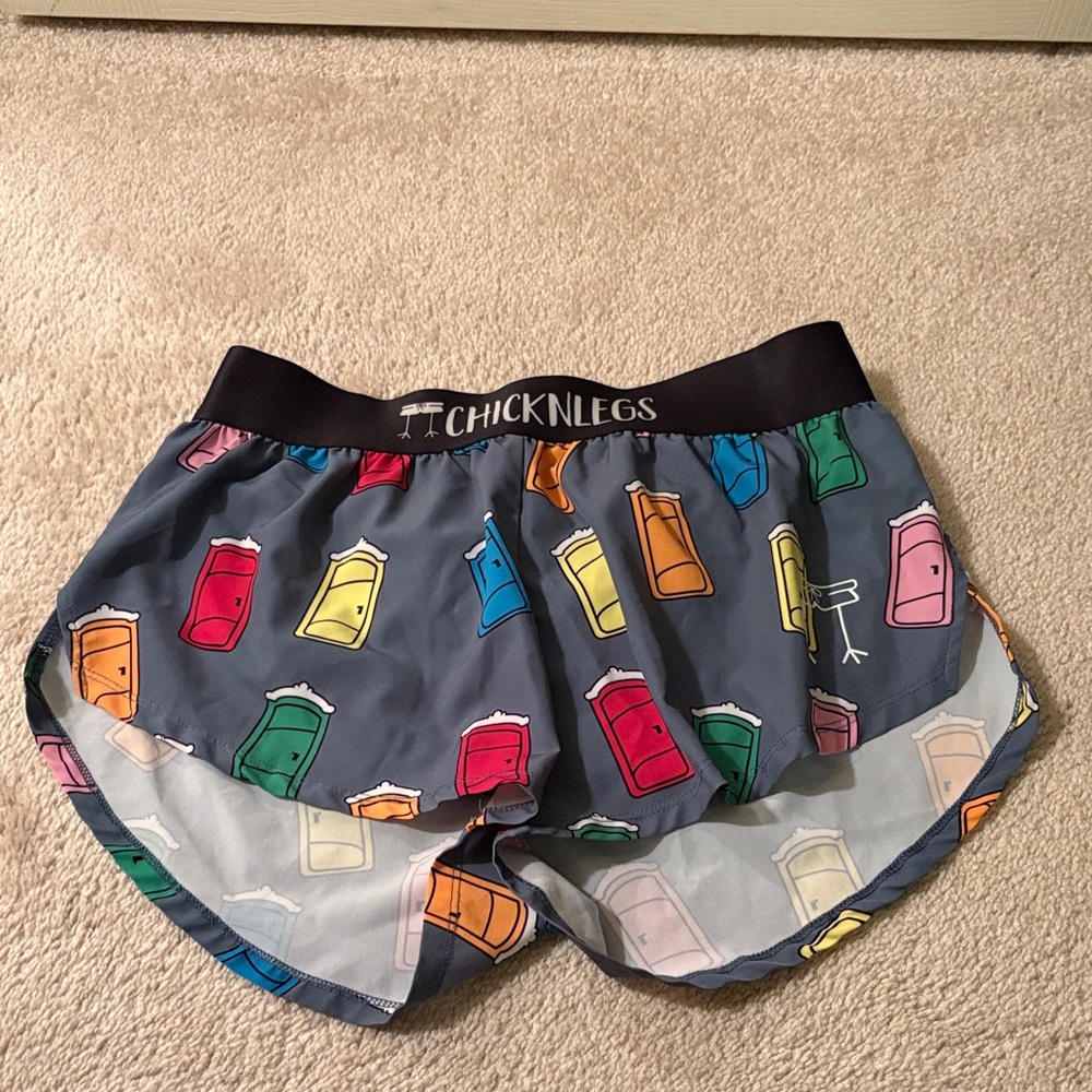 Women’s CHICKNLEGS running shorts